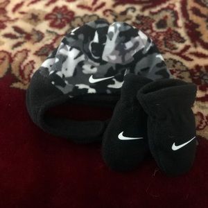 Nike Camo Hat Set
